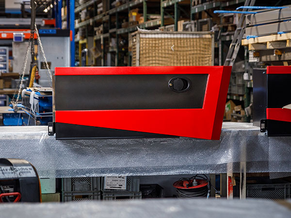 Kombinierbare Fertigungsverfahren in der Blechverarbeitung Komplexe Abdeckung für die Anwendung im Agrarbereich