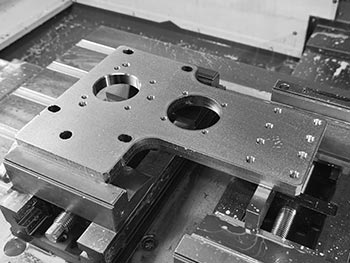 1016mm Verfahrweg X-Achse CNC Frästeil während der Fertigung